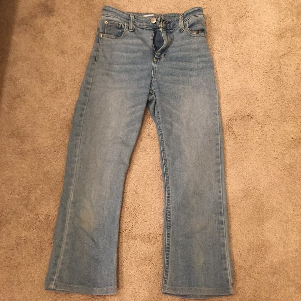 Adorable Cropped Urban Outfitters Mom Jeans
